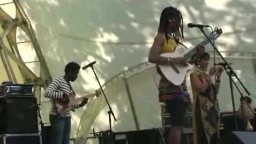 Fatoumata Diawara in Concert 2010 - 8